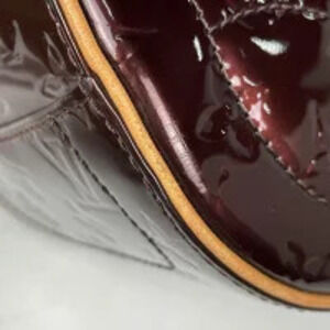 Louis Vuitton Vernis Summit Handbag Monogram Amarante Enamel Drive Purple